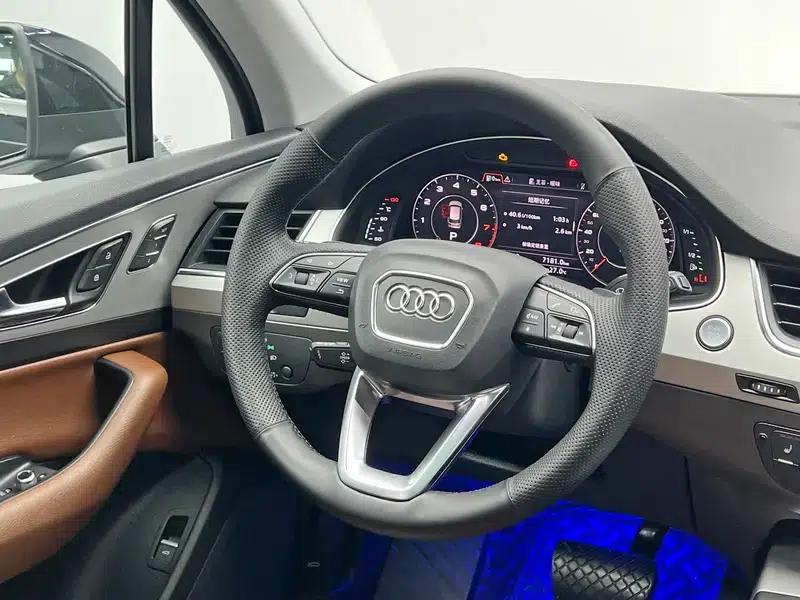 Audi Q7 2019 45 TFSI Comfort — миниатюра 16
