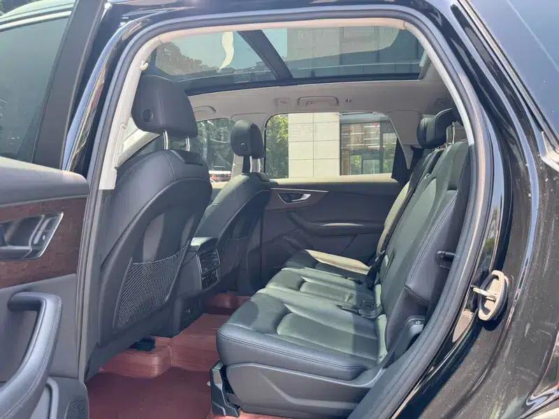 Audi Q7 2023 55 TFSI quattro S line Sport — миниатюра 7