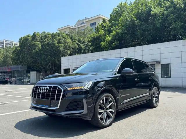 Audi Q7 2023 55 TFSI quattro S line Sport