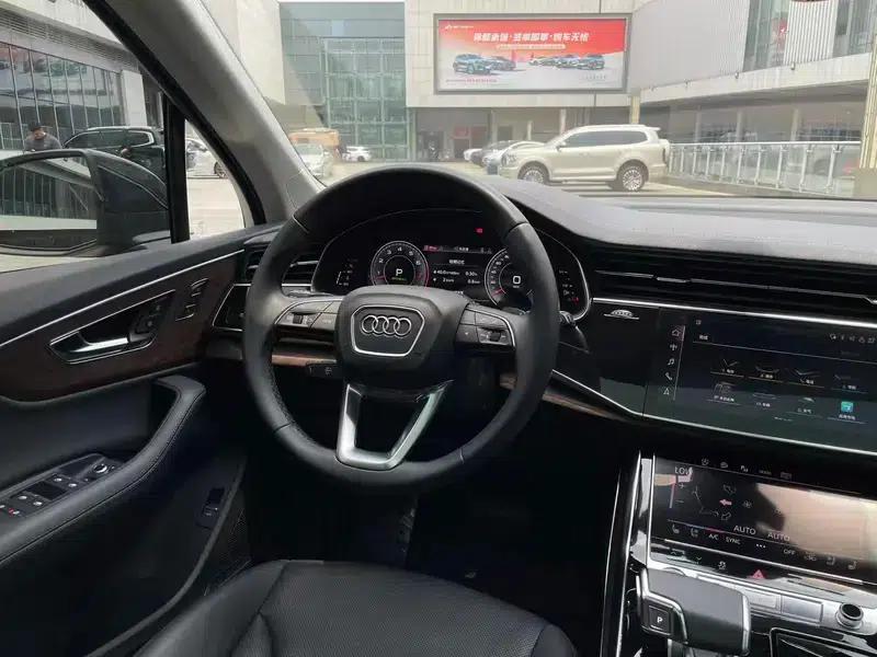 Audi Q7 2021 55 TFSI quattro S line Sport — миниатюра 10
