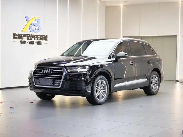 Audi Q7 2018 40 TFSI S line Sport