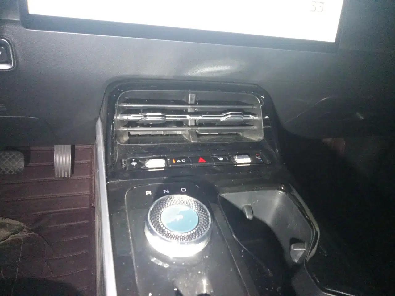 Wuling Xingguang 2024 Co-Creation Edition 510 Advanced Model — миниатюра 13