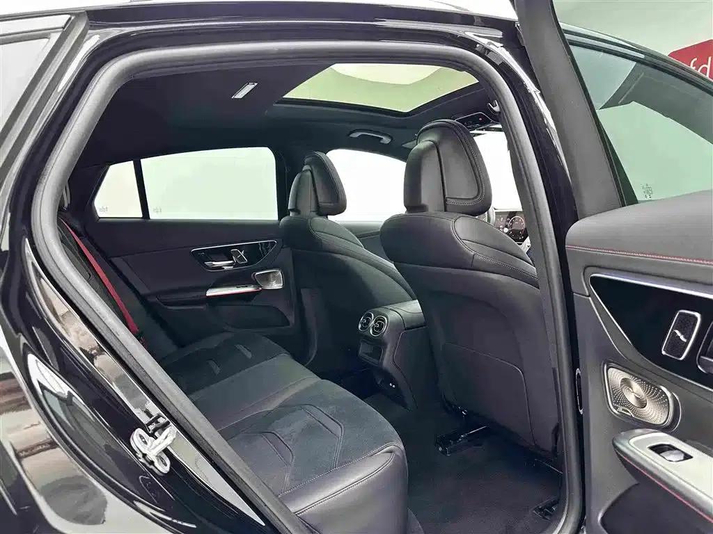 Mercedes-Benz GLC Coupe AMG 2024 Model AMG GLC 43 4MATIC Coupe SUV — миниатюра 22