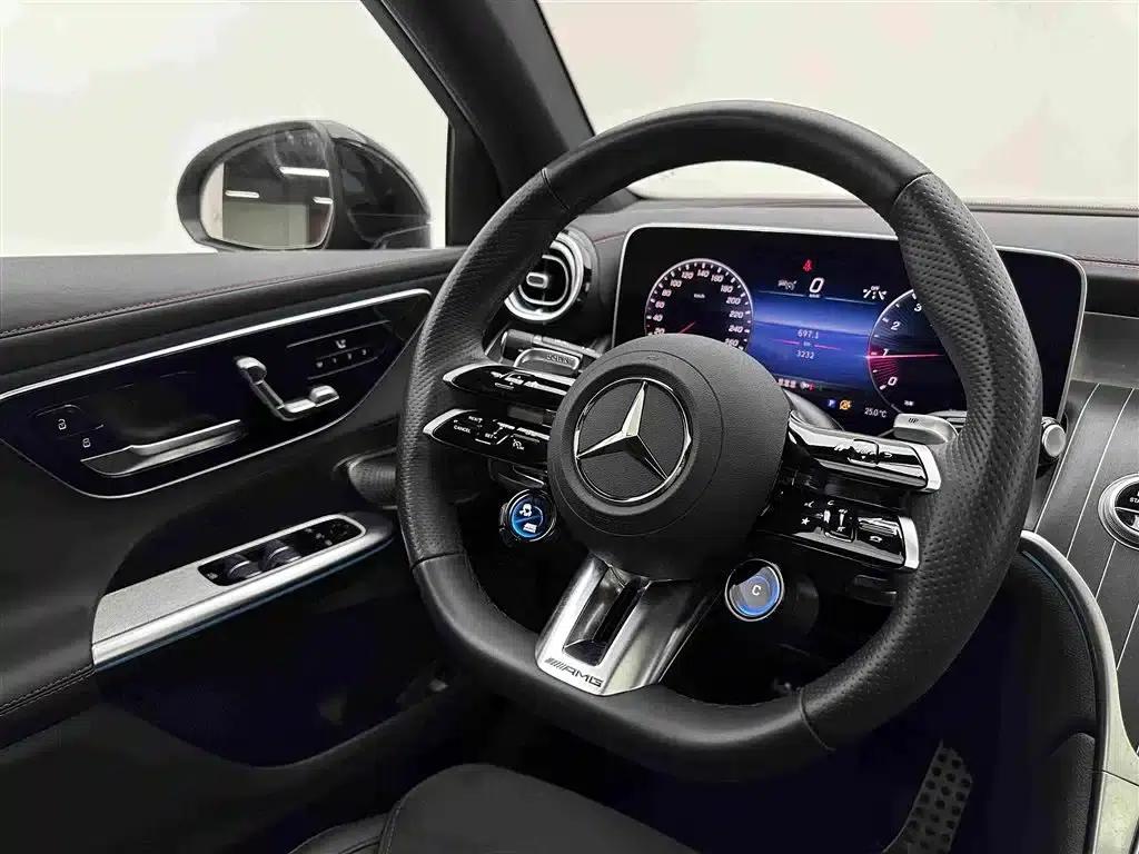 Mercedes-Benz GLC Coupe AMG 2024 Model AMG GLC 43 4MATIC Coupe SUV — миниатюра 10