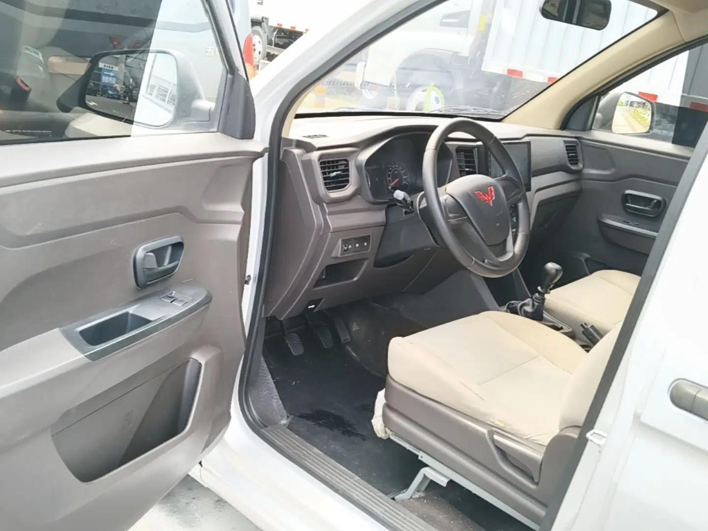 Wuling Hongguang V 2022 1.5L Jingqu Edition Electric-Assist LAR — миниатюра 18