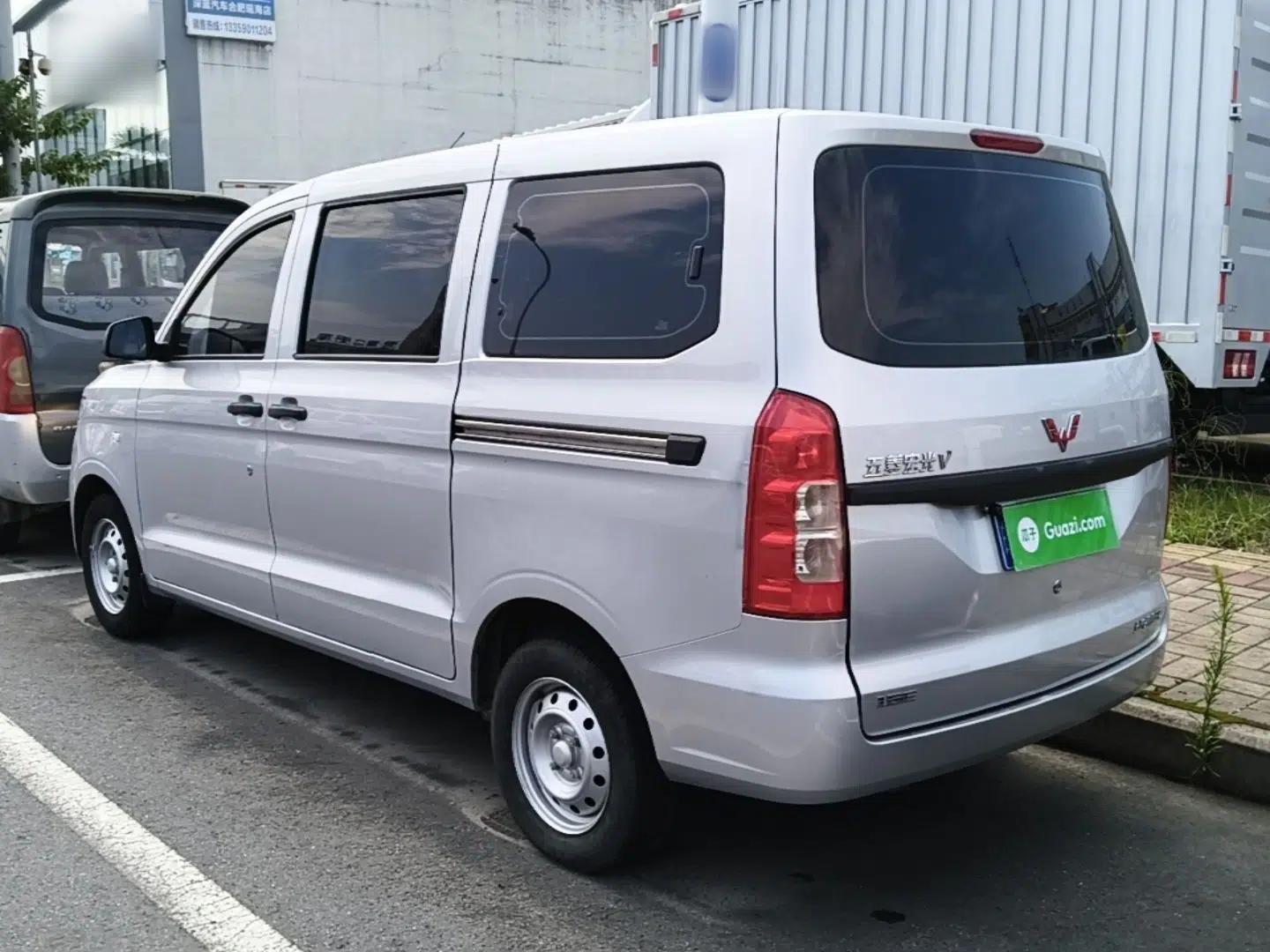 Wuling Hongguang V 2022 1.5L Jingqu Edition Electric-Assist LAR — миниатюра 4
