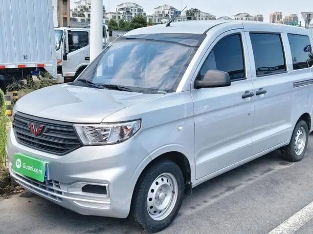 Wuling Hongguang V 2022 1.5L Jingqu Edition Electric-Assist LAR