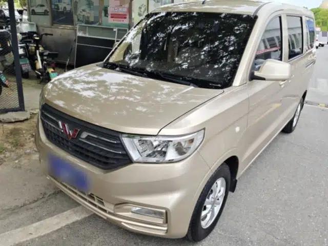 Wuling Hongguang V 2021 1.5L Refreshed Enjoyment Edition LAR