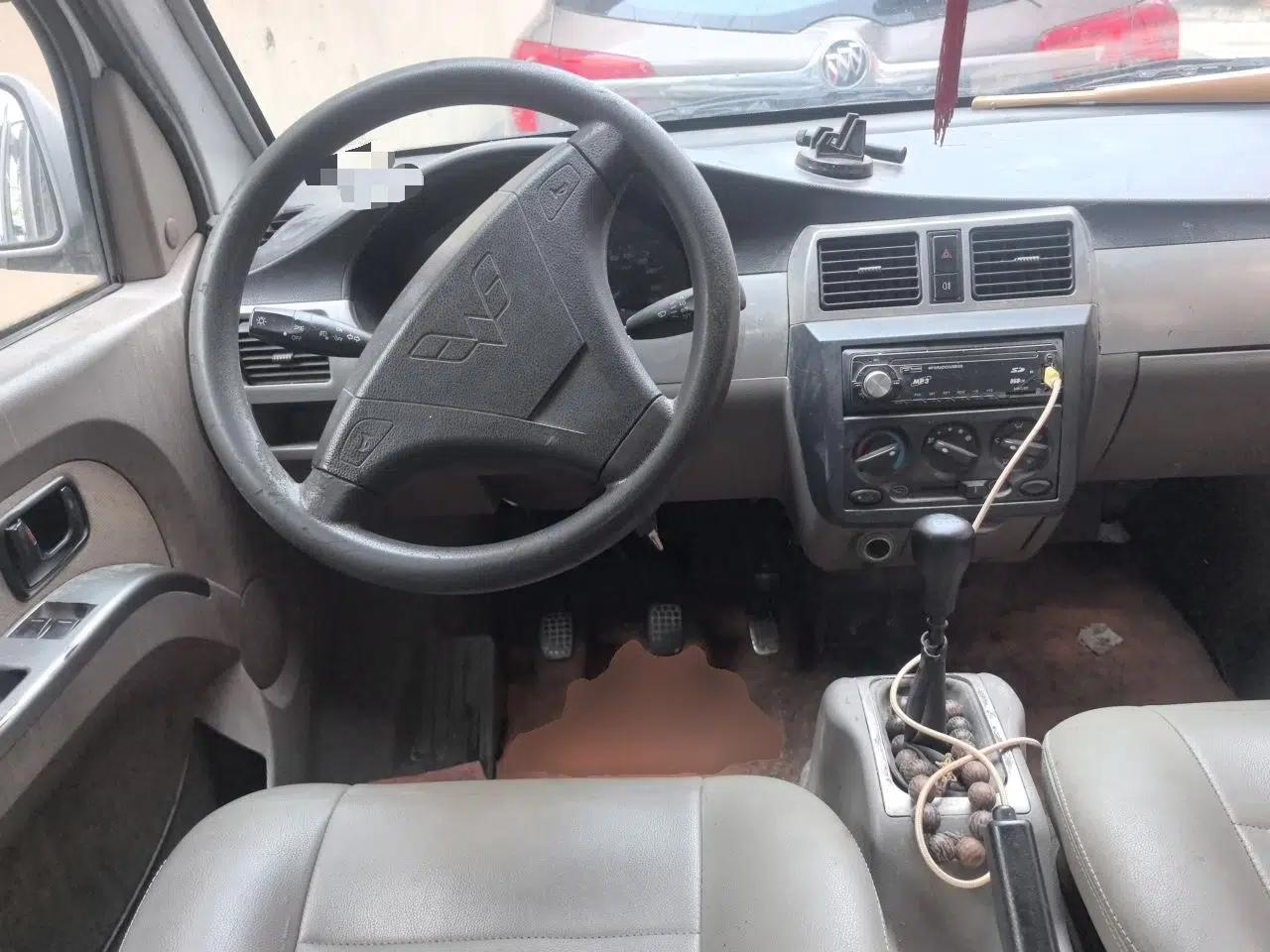 Wuling Rongguang 2011 1.2L Comfort Model — миниатюра 10