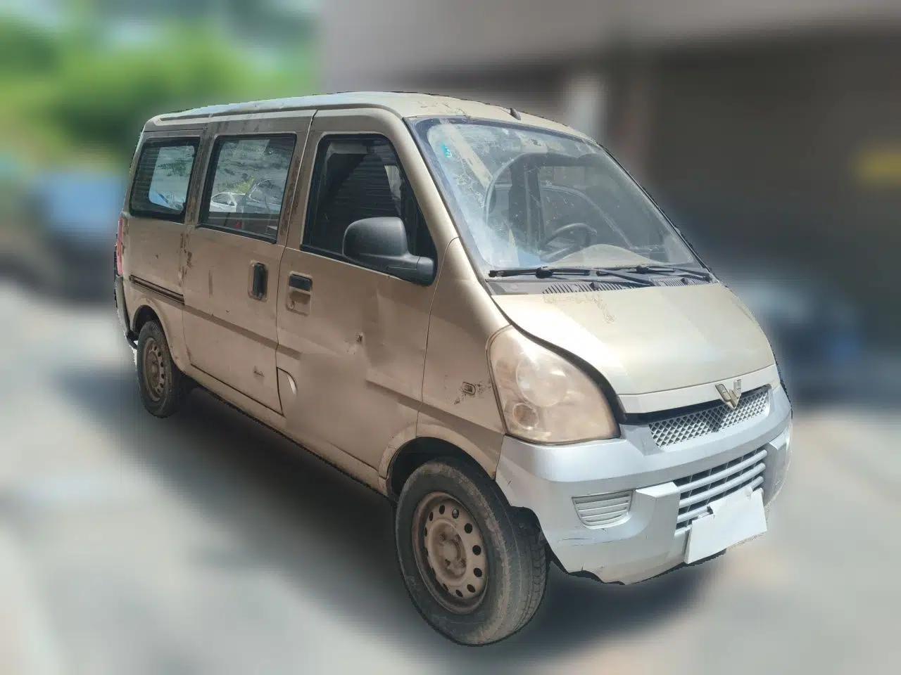 Wuling Rongguang 2011 1.5L Base Version — миниатюра 3