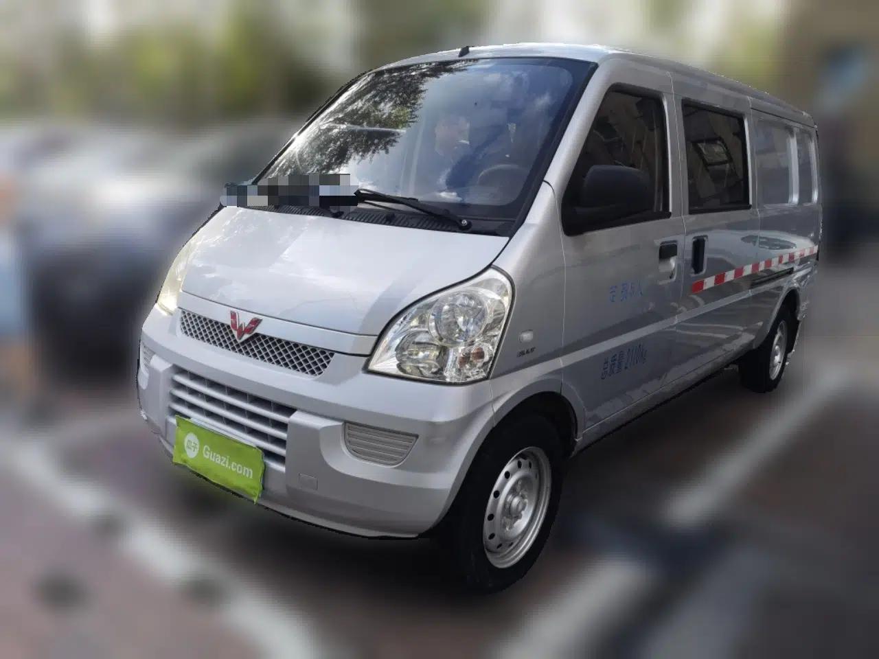 Wuling Rongguang 2017 1.5L Extended Basic Version — миниатюра 1