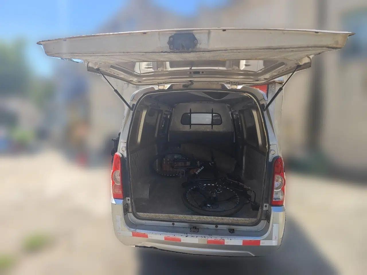 Wuling Rongguang 2019 1.5L Extended-Body Van Base Model with 2 Seats — миниатюра 19