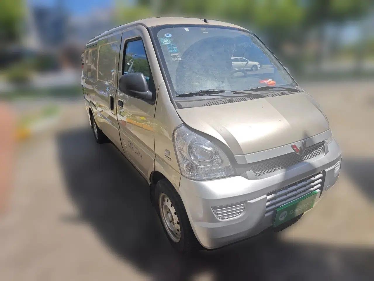 Wuling Rongguang 2019 1.5L Extended-Body Van Base Model with 2 Seats — миниатюра 3