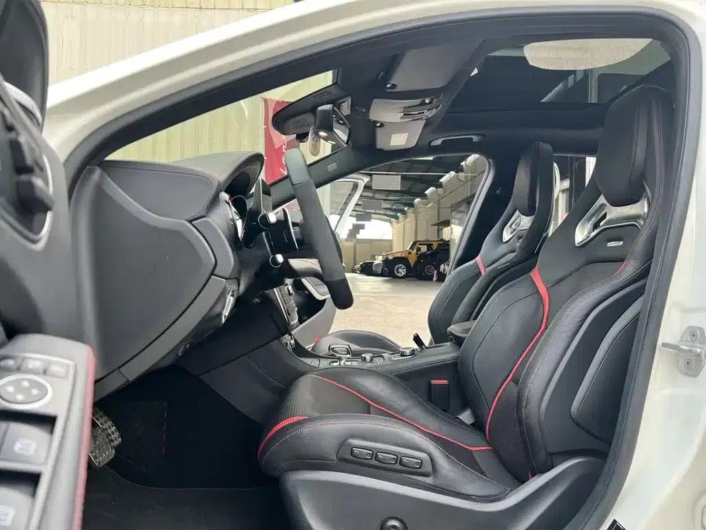 2016 Mercedes-Benz GLA AMG 45 4MATIC — миниатюра 13