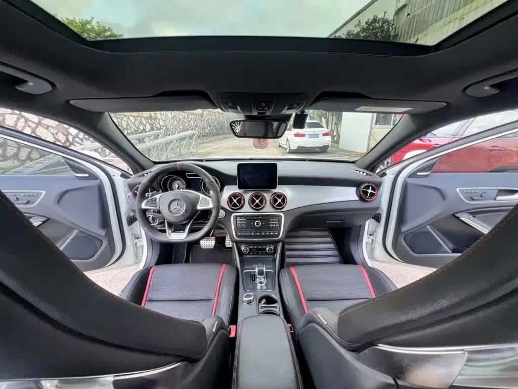 2016 Mercedes-Benz GLA AMG 45 4MATIC — миниатюра 14