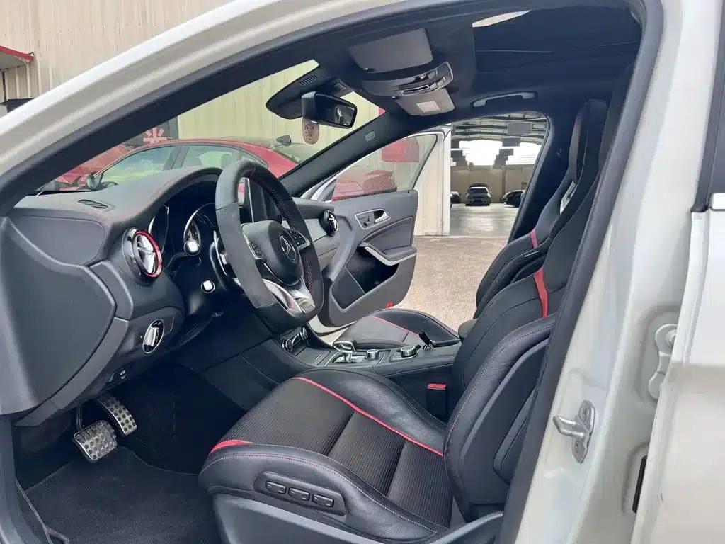2016 Mercedes-Benz GLA AMG 45 4MATIC — миниатюра 17