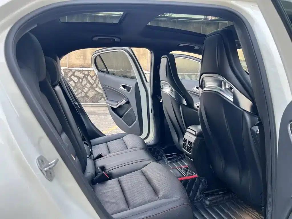 2016 Mercedes-Benz GLA AMG 45 4MATIC — миниатюра 20