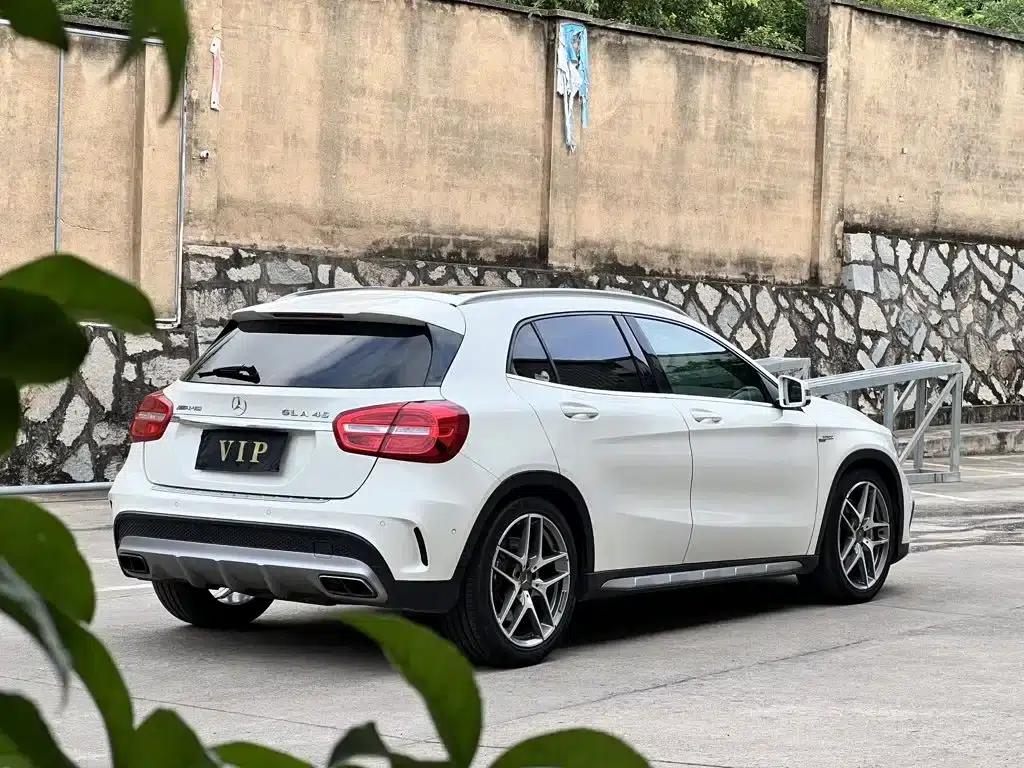 2016 Mercedes-Benz GLA AMG 45 4MATIC — миниатюра 4