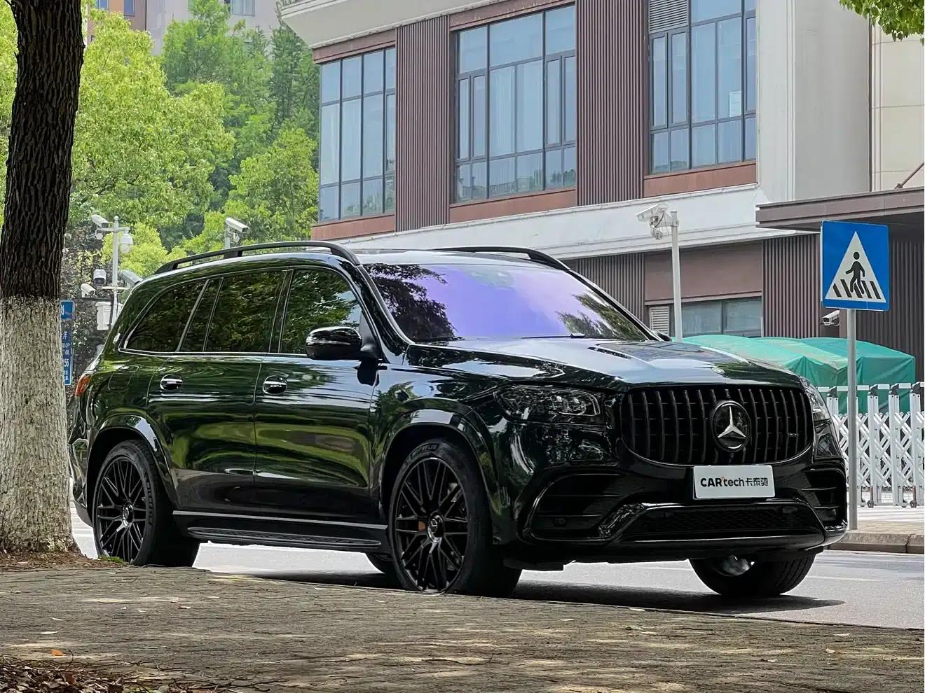 2024 Mercedes-Benz GLS AMG 63 4MATIC+ — миниатюра 2