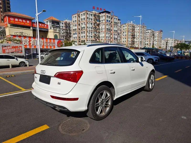 Audi Q5 (Imported) 2010 3.2FSI Sport Edition — миниатюра 7