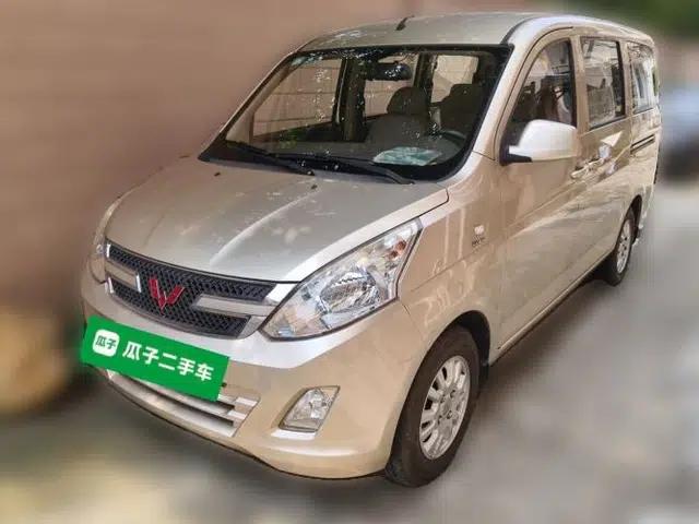 Wuling Rongguang V 2018 1.5L Standard Version