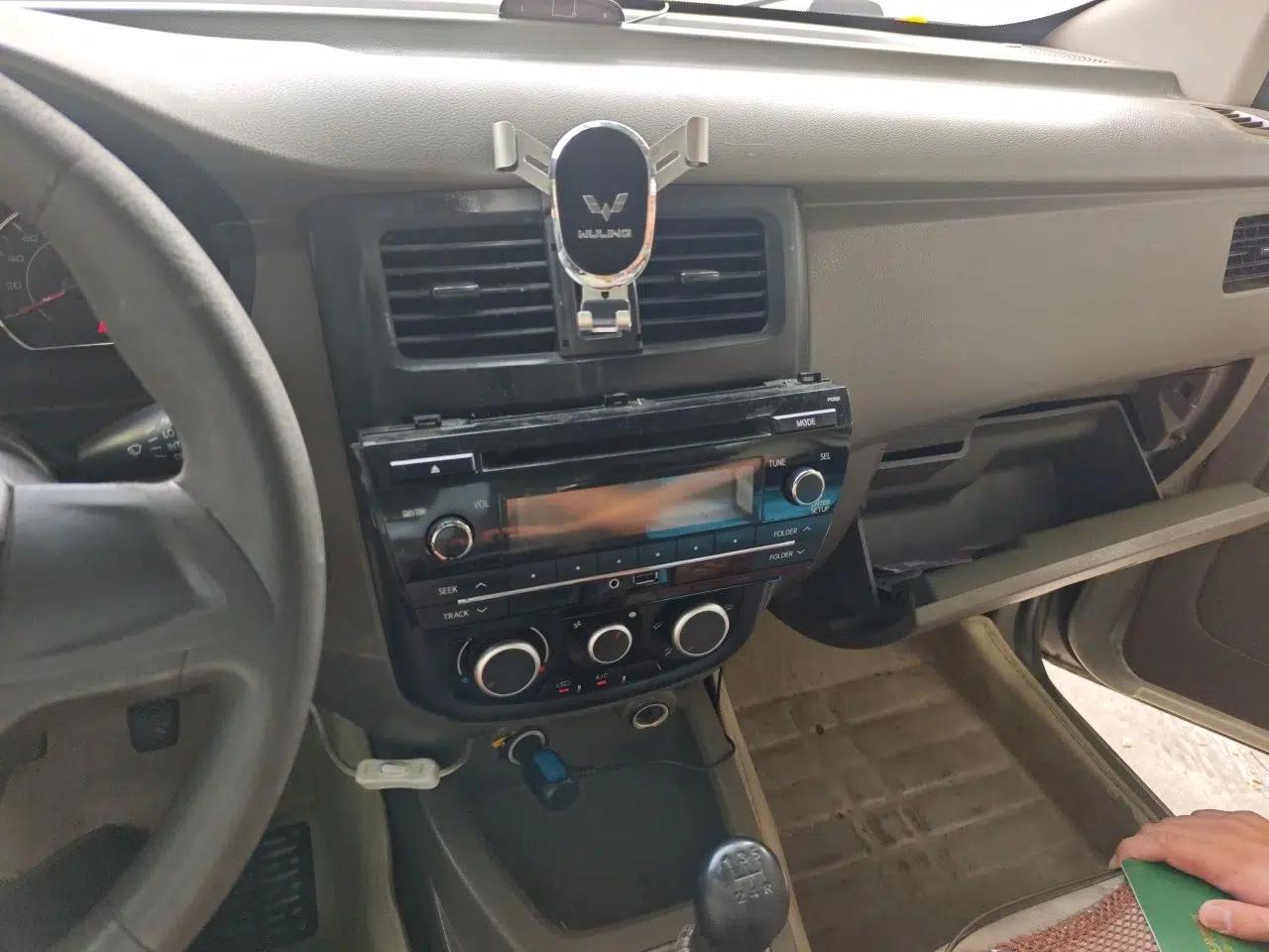Wuling Rongguang V 2015 1.5L Practical Version — миниатюра 13