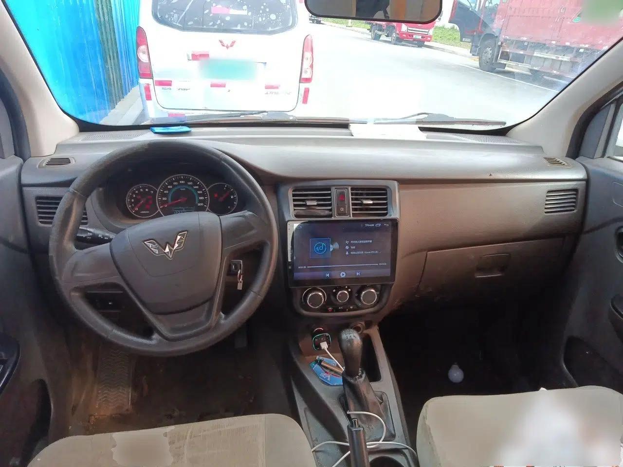 Wuling Rongguang V 2015 1.5L Base Version — миниатюра 9