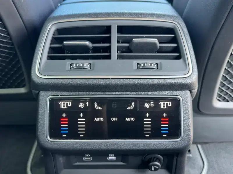 Audi A7L 2024 45 TFSI S-line Dream Crystal Package — миниатюра 8