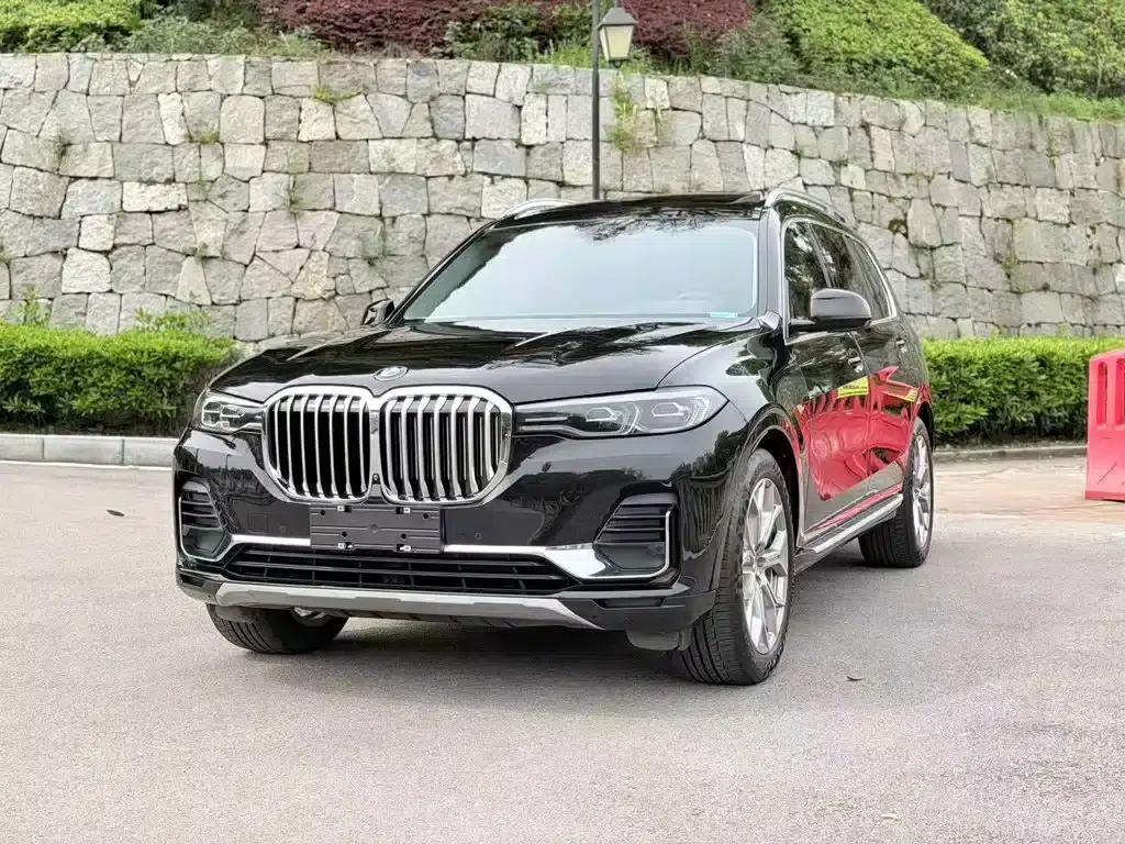 BMW X7 2021 xDrive40i Leading Luxury Package — миниатюра 1