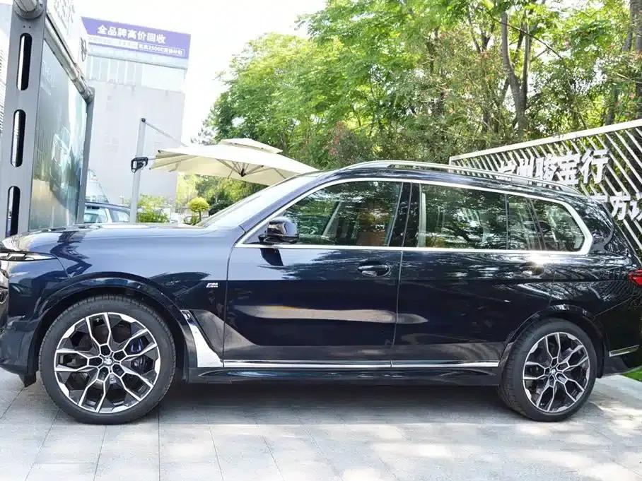 2023 BMW X7 xDrive40i Executive M Sport Package — миниатюра 3