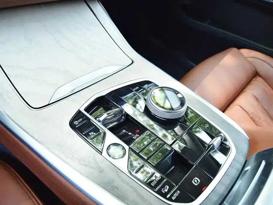 2023 BMW X7 xDrive40i Executive M Sport Package — миниатюра 9