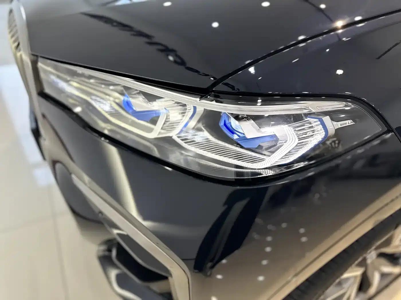 BMW X7 2022 xDrive M50i — миниатюра 25