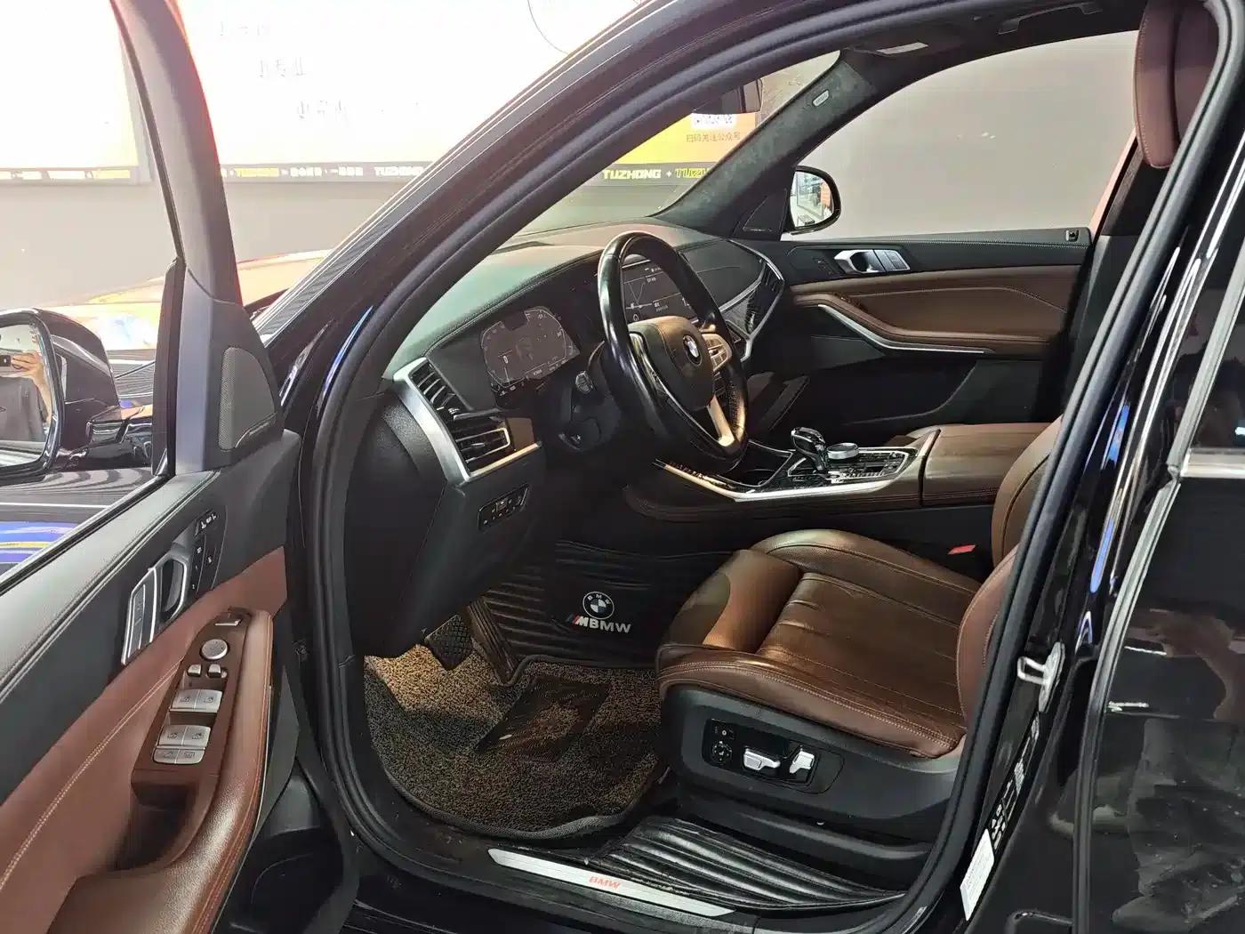 BMW X7 2020 xDrive40i M Sport Package — миниатюра 6
