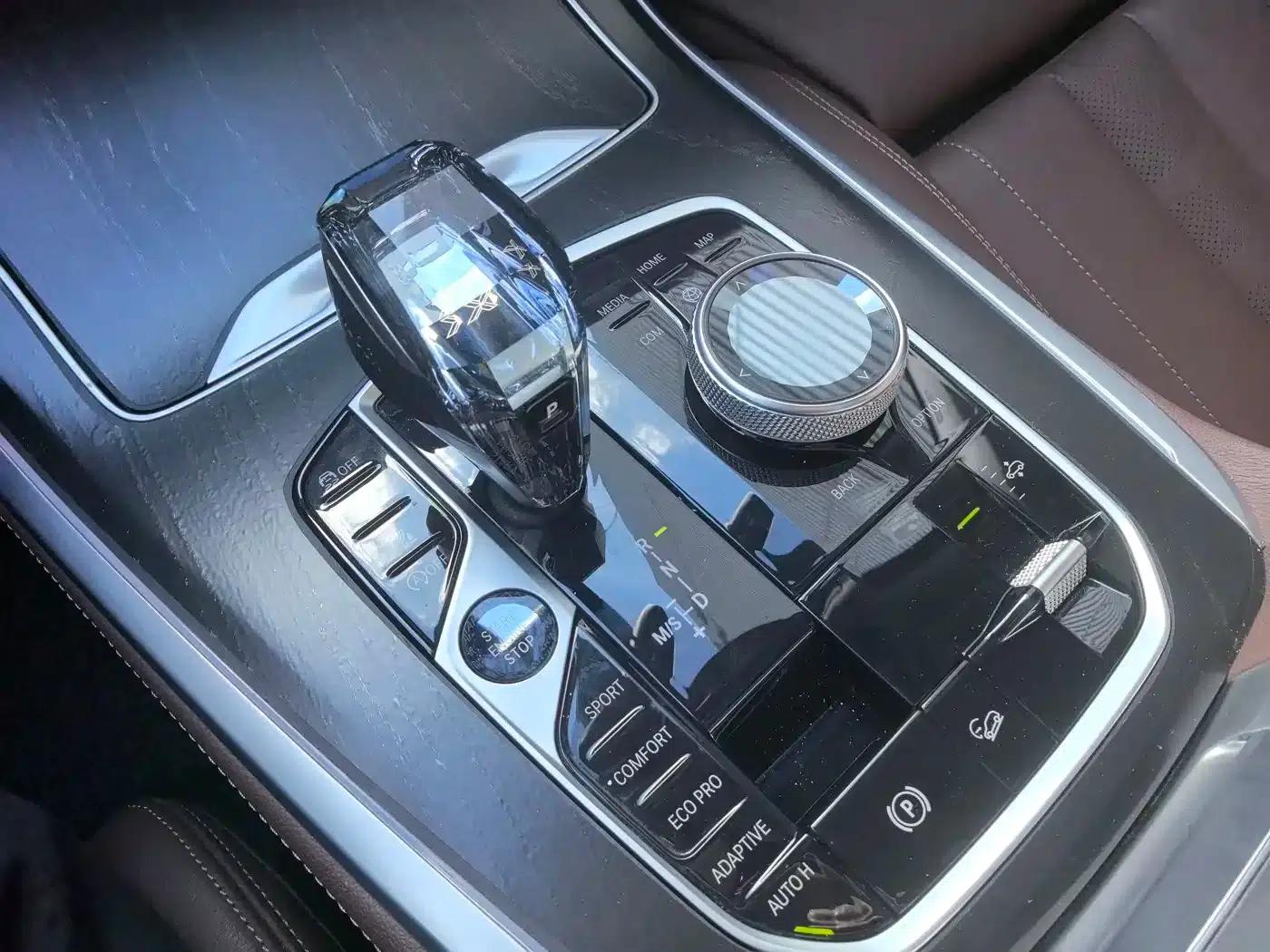 BMW X7 2020 xDrive40i Leading Luxury Package — миниатюра 18