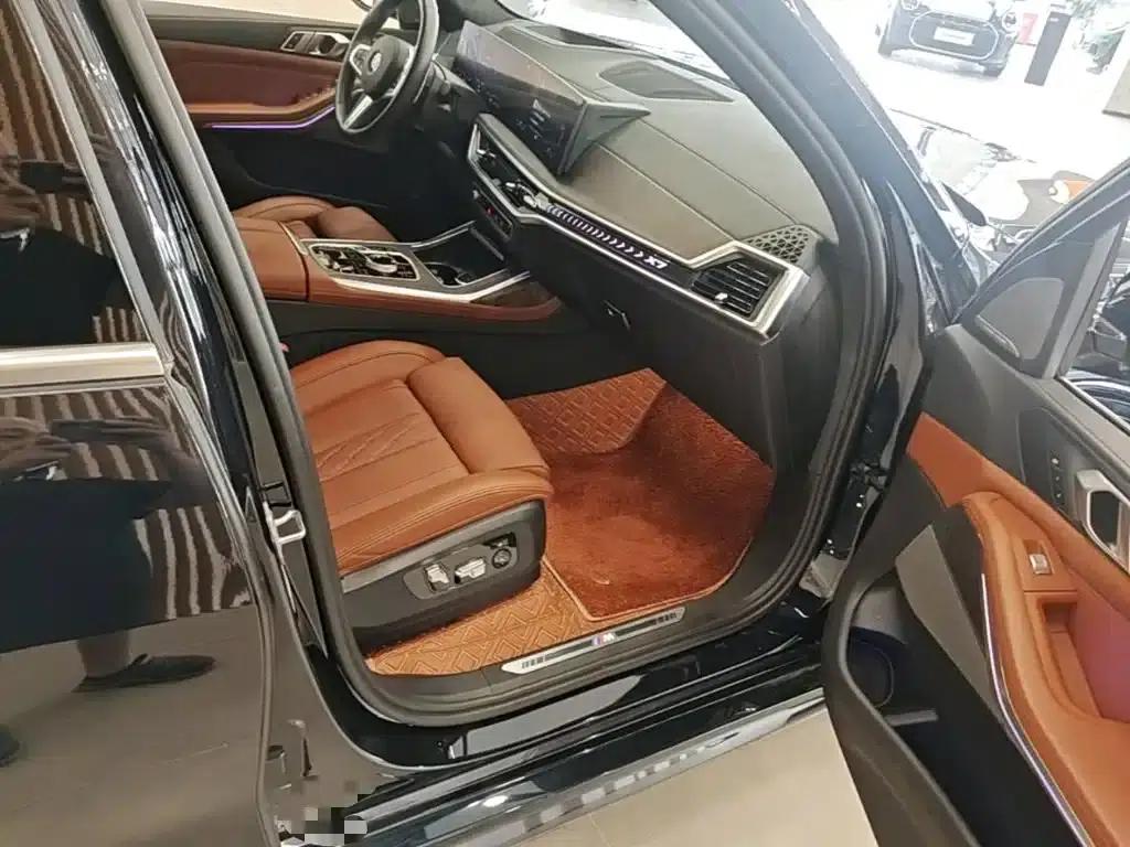 BMW X7 2023 xDrive40i M Sport Package — миниатюра 11