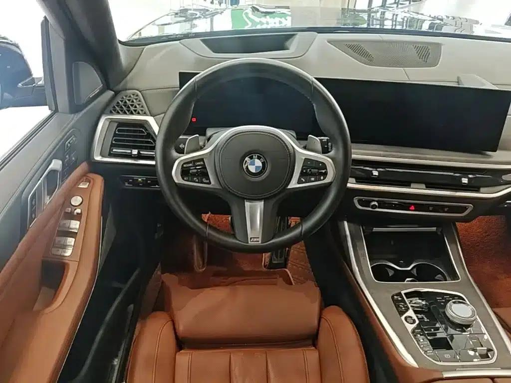 BMW X7 2023 xDrive40i M Sport Package — миниатюра 17