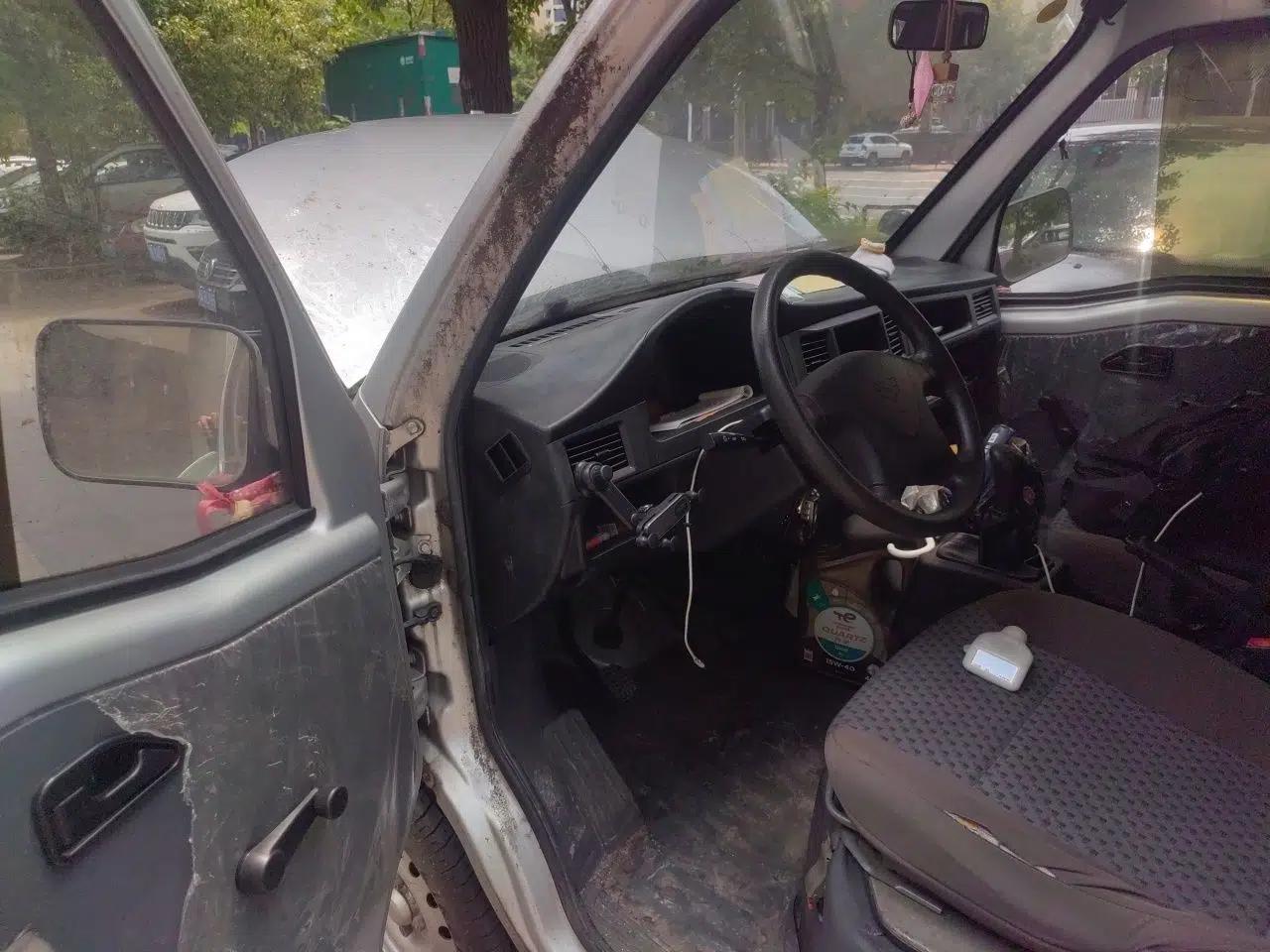 Wuling Zhiguang 2015 1.2L Practical LS-I Model — миниатюра 16