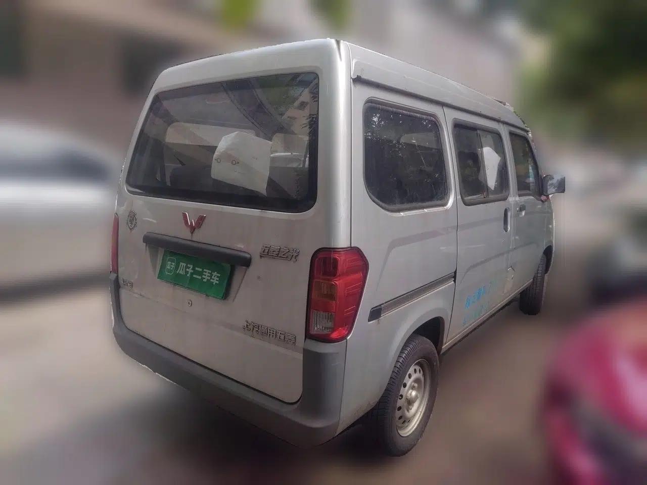 Wuling Zhiguang 2015 1.2L Practical LS-I Model — миниатюра 6