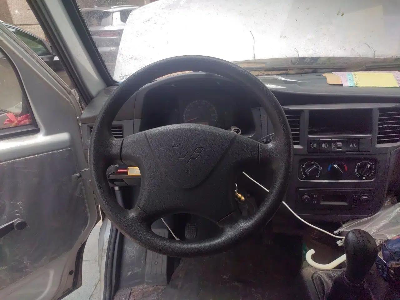 Wuling Zhiguang 2015 1.2L Practical LS-I Model — миниатюра 10