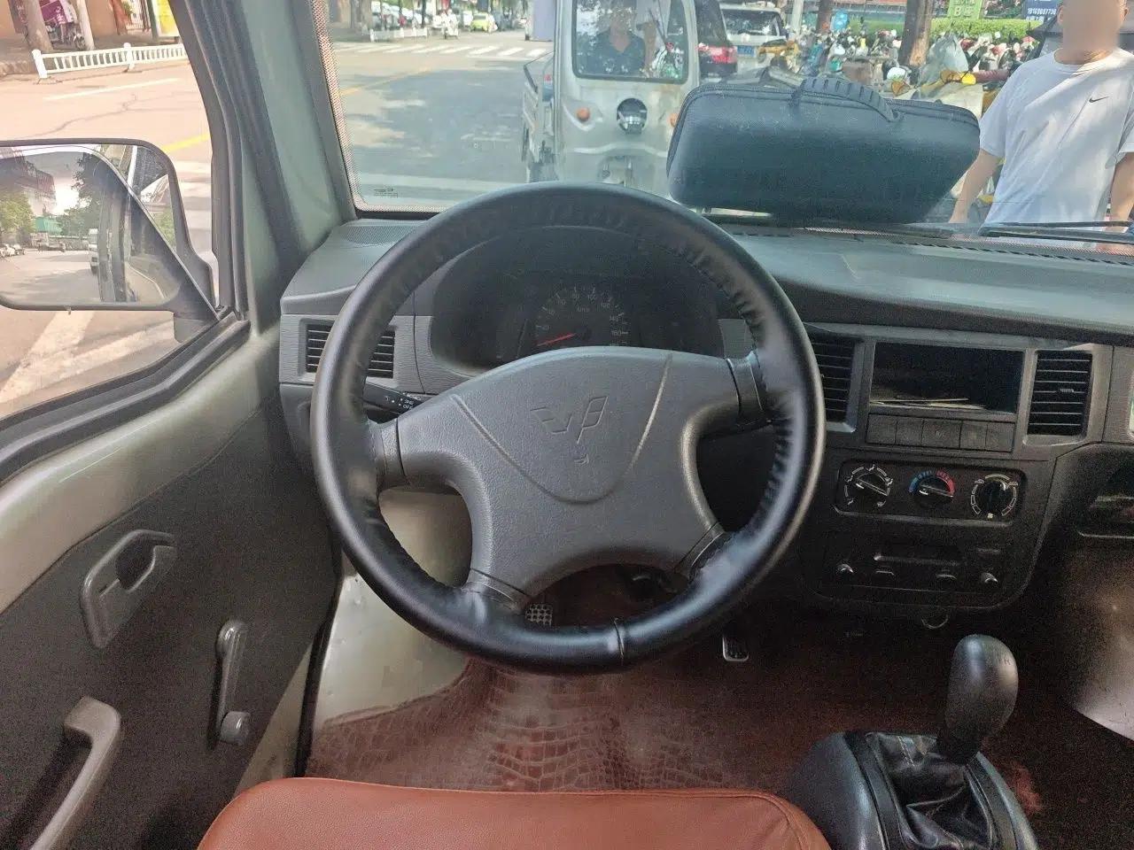 Wuling Zhiguang 2013 1.0L Practical Version — миниатюра 10