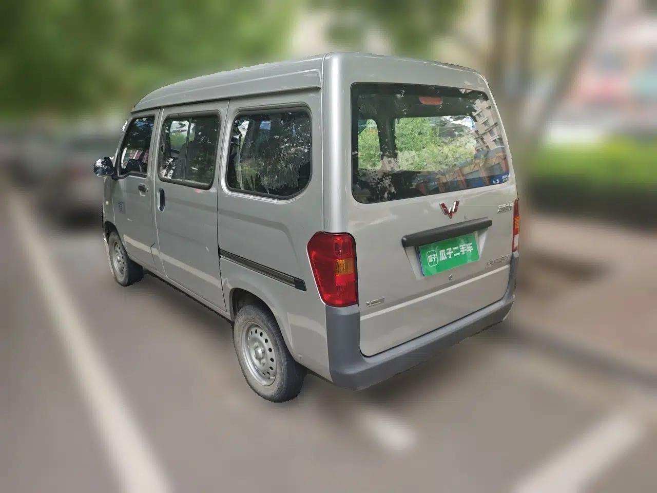 Wuling Zhiguang 2023 1.5L Practical Version 5/7 Seats — миниатюра 4