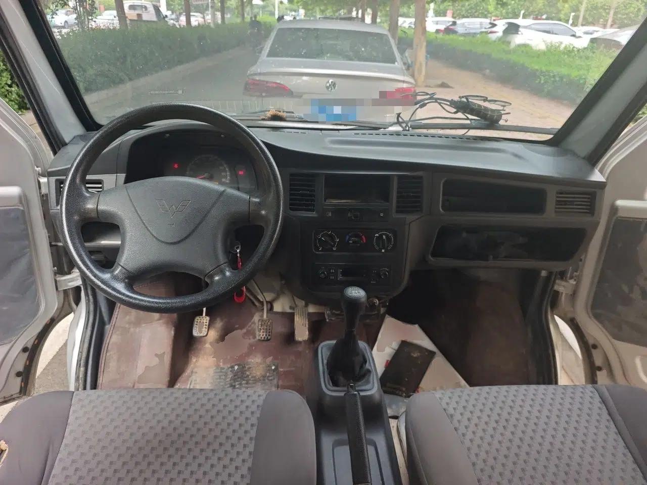 Wuling Zhiguang 2023 1.5L Practical Version 5/7 Seats — миниатюра 9