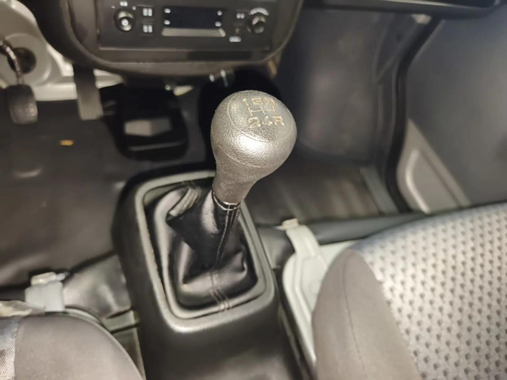 Wuling Zhiguang 2023 1.5L Practical Version 5/7 Seats — миниатюра 21