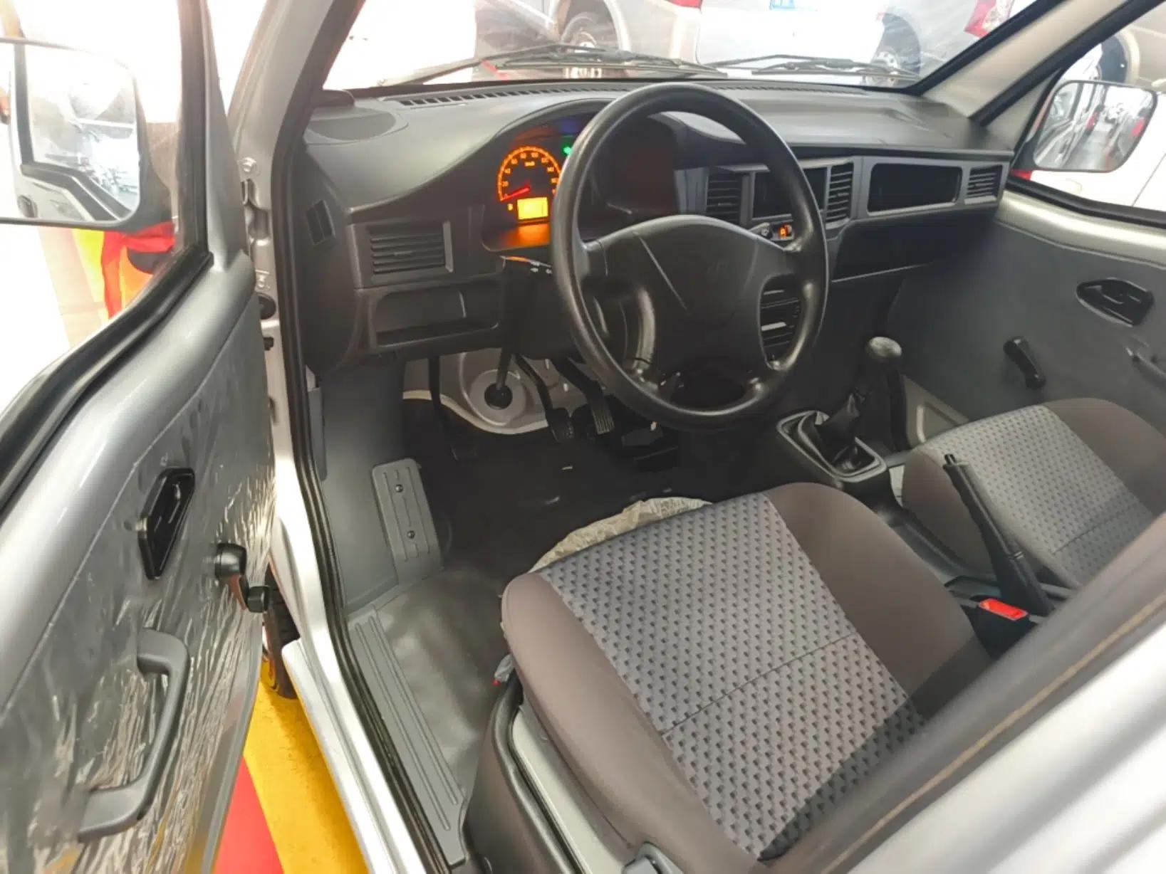 Wuling Zhiguang 2023 1.5L Practical Version 5/7 Seats — миниатюра 23