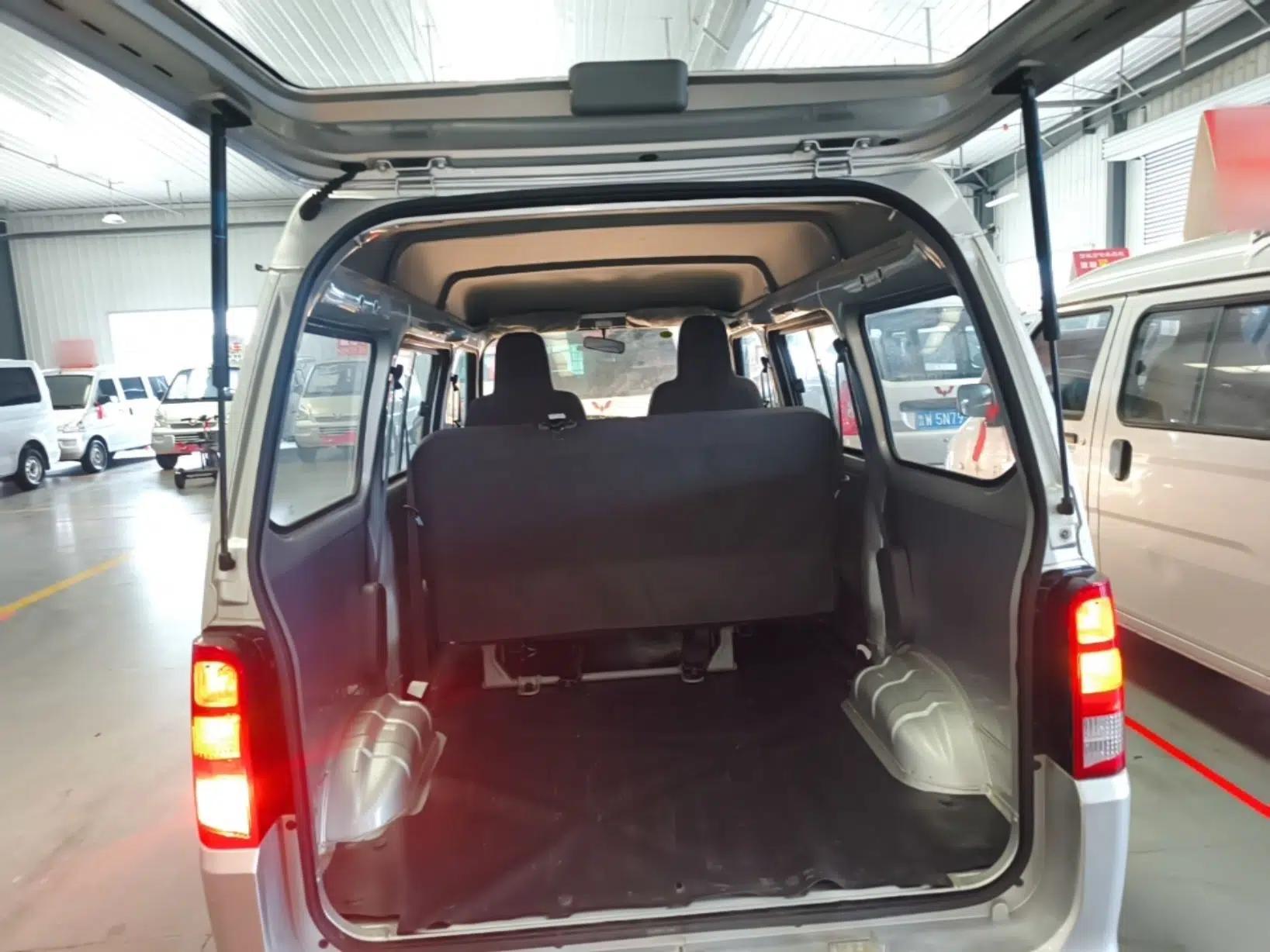 Wuling Zhiguang 2023 1.5L Practical Version 5/7 Seats — миниатюра 27