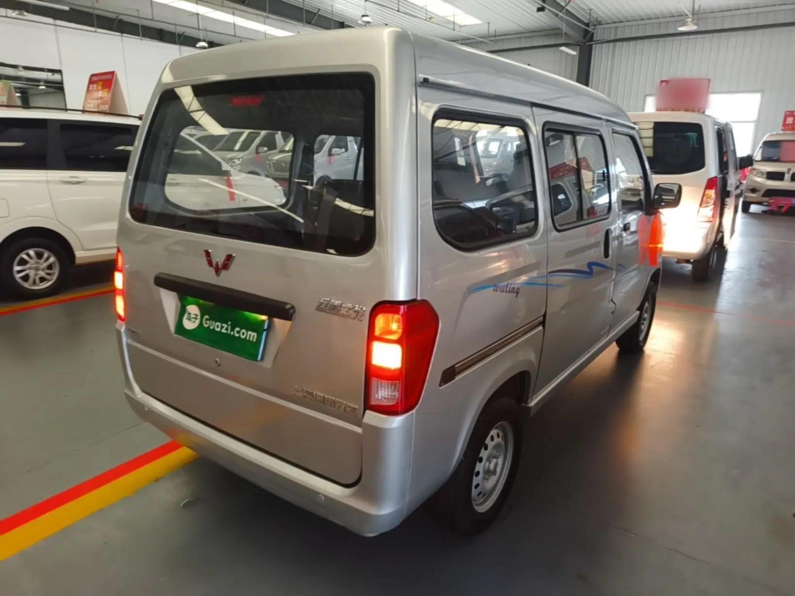 Wuling Zhiguang 2023 1.5L Practical Version 5/7 Seats — миниатюра 6