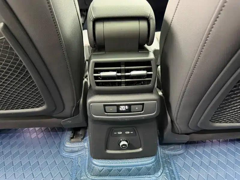 Audi Q4 e-tron 2023 Model 40 e-tron Trailblazer — миниатюра 11