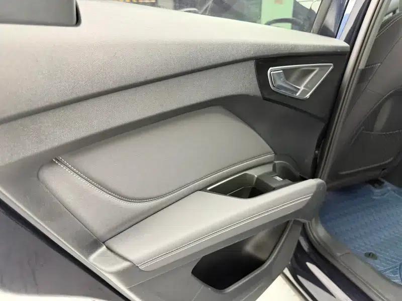Audi Q4 e-tron 2023 Model 40 e-tron Trailblazer — миниатюра 10