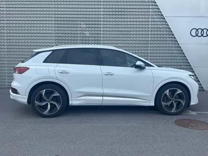 Audi Q4 e-tron 2023 50 e-tron quattro Expansion Edition — миниатюра 5