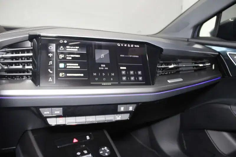 Audi Q4 e-tron 2024 Model 40 e-tron Adventure Edition — миниатюра 7